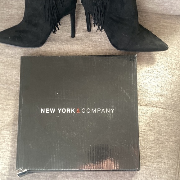 New York & Company - Picture 2 of 2